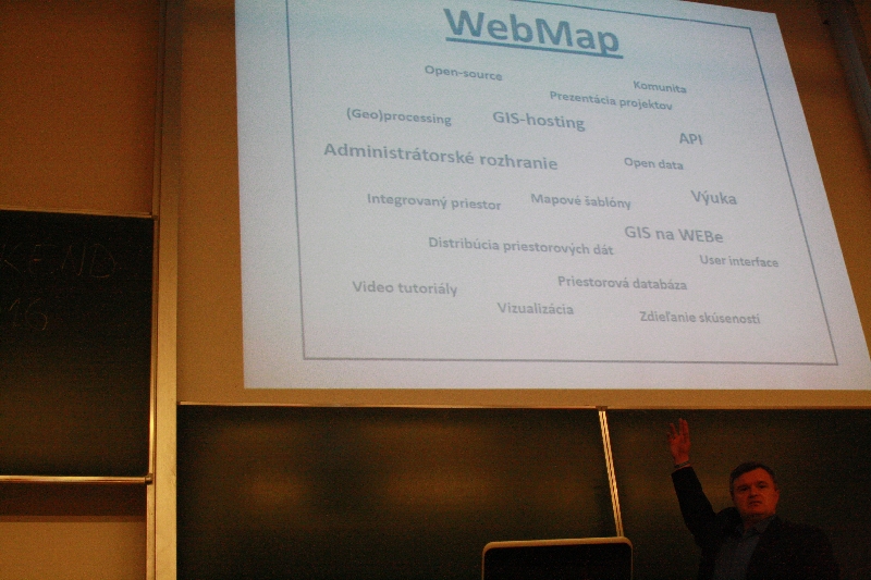 Milo Ofúkaný v úvode uviedol rôzne oblasti využitia WebMapu, foto: Monika Sedláková